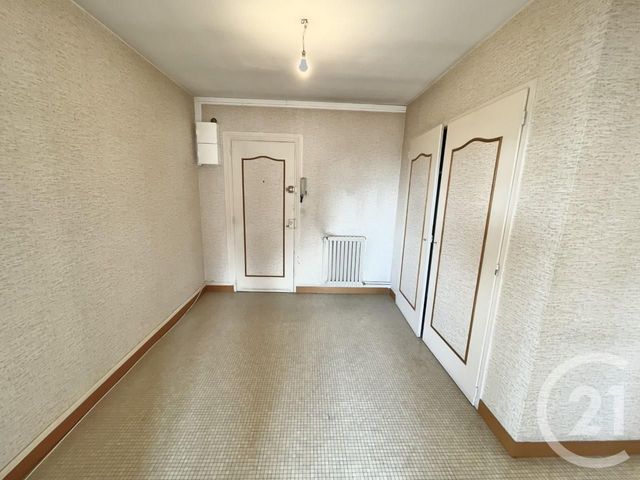 Appartement F5 à vendre - 5 pièces - 122.5 m2 - ANGERS - 49 - PAYS-DE-LOIRE - Century 21 Maison Sabot Appartement F5 à vendre - 5 pièces - 122.5 m2 - ANGERS - 49 - PAYS-DE-LOIRE - Century 21 Maison Sabot