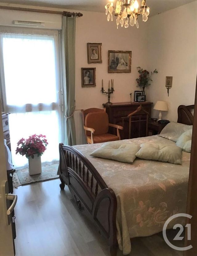 Appartement T3 à vendre - 3 pièces - 64.33 m2 - ANGERS - 49 - PAYS-DE-LOIRE - Century 21 Maison Sabot Appartement T3 à vendre - 3 pièces - 64.33 m2 - ANGERS - 49 - PAYS-DE-LOIRE - Century 21 Maison Sabot