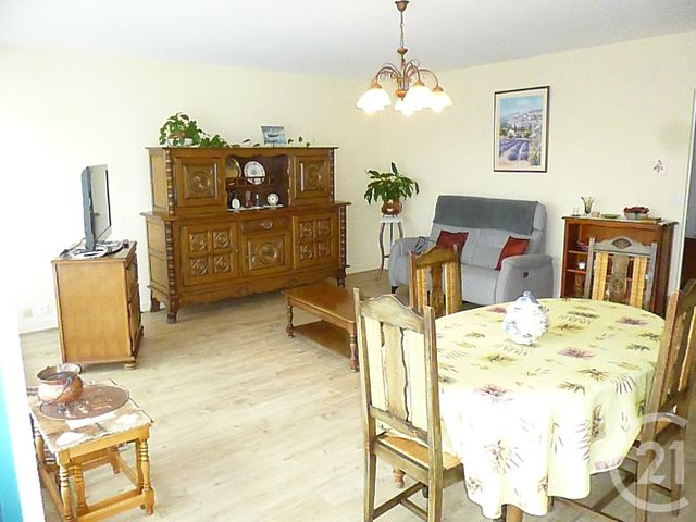 Appartement F3 à vendre - 4 pièces - 78.96 m2 - ANGERS - 49 - PAYS-DE-LOIRE - Century 21 Maison Sabot Appartement F3 à vendre - 4 pièces - 78.96 m2 - ANGERS - 49 - PAYS-DE-LOIRE - Century 21 Maison Sabot