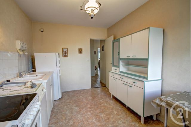 Appartement F3 à vendre - 4 pièces - 78.96 m2 - ANGERS - 49 - PAYS-DE-LOIRE - Century 21 Maison Sabot Appartement F3 à vendre - 4 pièces - 78.96 m2 - ANGERS - 49 - PAYS-DE-LOIRE - Century 21 Maison Sabot