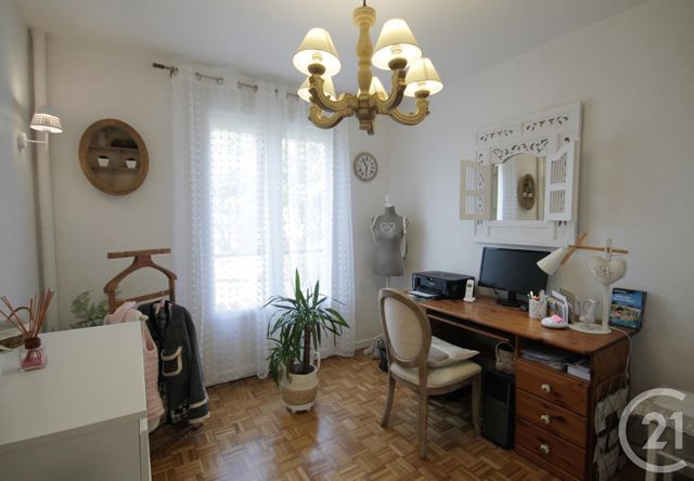 Afficher la photo en grand Appartement T4 à vendre - 4 pièces - 82.45 m2 - ANGERS - 49 - PAYS-DE-LOIRE - Century 21 Maison Sabot
