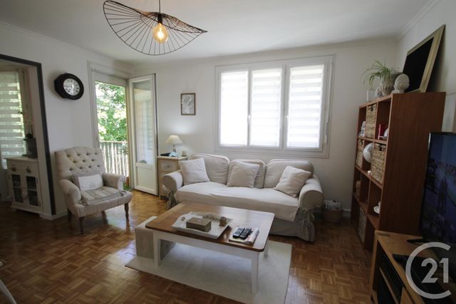 Afficher la photo en grand Appartement T4 à vendre - 4 pièces - 82.45 m2 - ANGERS - 49 - PAYS-DE-LOIRE - Century 21 Maison Sabot