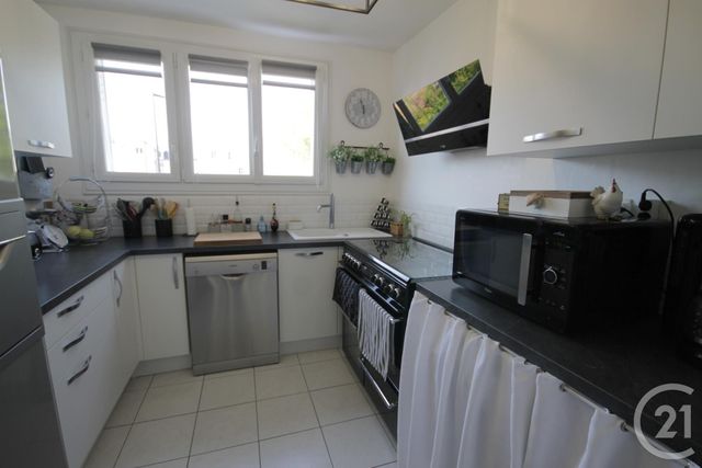 Afficher la photo en grand Appartement T4 à vendre - 4 pièces - 82.45 m2 - ANGERS - 49 - PAYS-DE-LOIRE - Century 21 Maison Sabot
