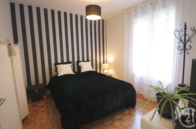 Afficher la photo en grand Appartement T4 à vendre - 4 pièces - 82.45 m2 - ANGERS - 49 - PAYS-DE-LOIRE - Century 21 Maison Sabot