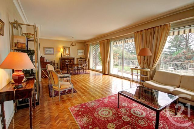 Appartement F5 à vendre - 5 pièces - 130.0 m2 - AVRILLE - 49 - PAYS-DE-LOIRE - Century 21 Maison Sabot
