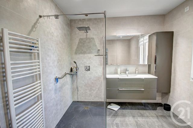 maison à vendre - 7 pièces - 204.0 m2 - BOUCHEMAINE - 49 - PAYS-DE-LOIRE - Century 21 Maison Sabot