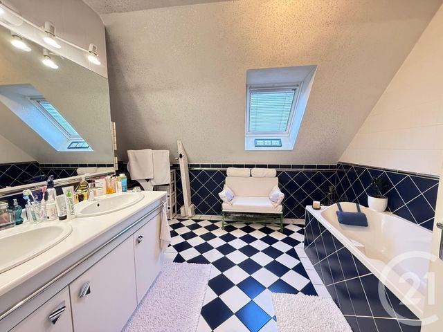 maison à vendre - 6 pièces - 198.0 m2 - BOUCHEMAINE - 49 - PAYS-DE-LOIRE - Century 21 Maison Sabot