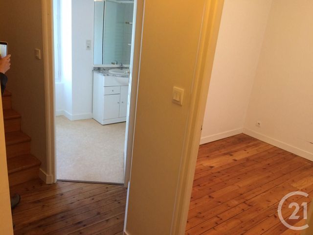 maison à louer - 3 pièces - 60.0 m2 - ANGERS - 49 - PAYS-DE-LOIRE - Century 21 Maison Sabot